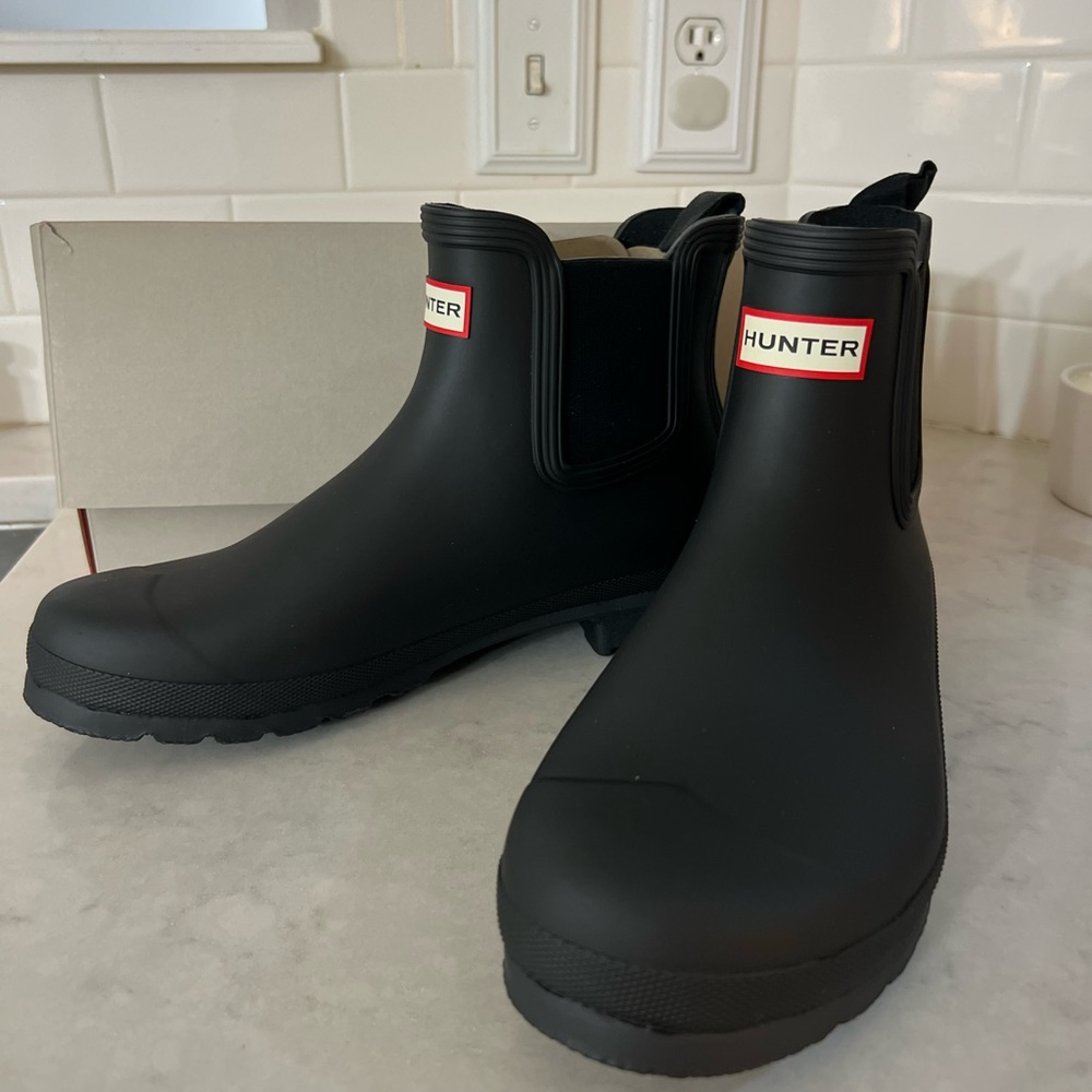 Hunter Women’s Original Chelsea Black Boots US Size 11